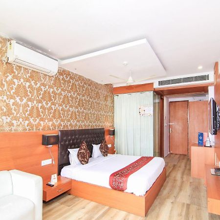 Hotel OYO 3683 De Global Park Hasanganj Exterior foto