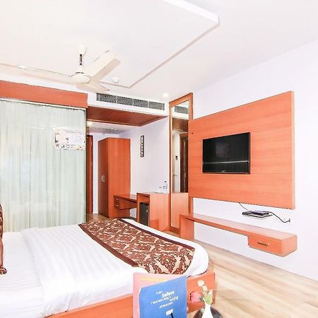 Hotel OYO 3683 De Global Park Hasanganj Exterior foto