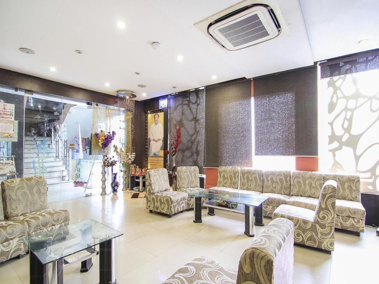 Hotel OYO 3683 De Global Park Hasanganj Exterior foto