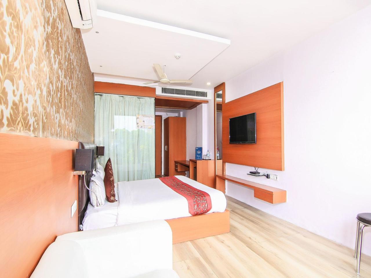 Hotel OYO 3683 De Global Park Hasanganj Exterior foto