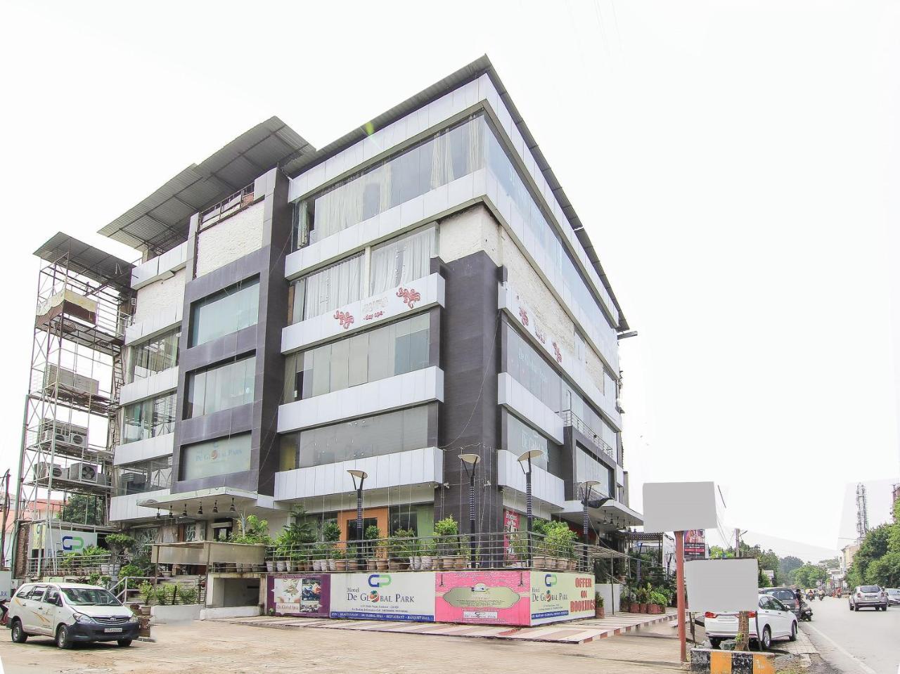 Hotel OYO 3683 De Global Park Hasanganj Exterior foto