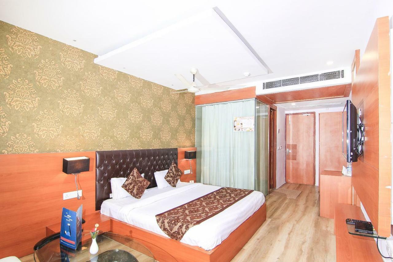 Hotel OYO 3683 De Global Park Hasanganj Exterior foto